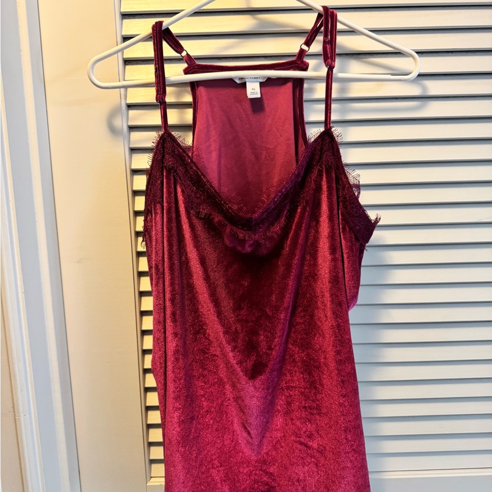 Nine West Red Backless Sleeveless Camisole